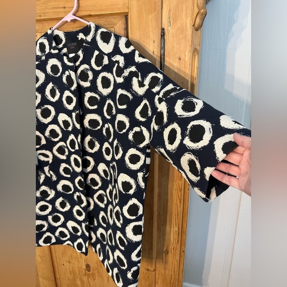 Helene London Overcoat. Very Unique & Stylish. High Fashion. Size Small Runs Big - Picture 3 of 11